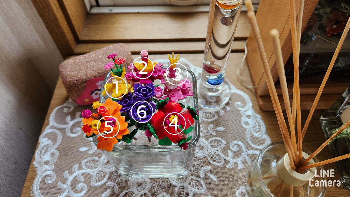 ciccy11271's tweet photo. #BlockCollection
#flower
#01ラッキー
#02ハッピー@ #
#03スイート
#04ラブ
#05パッション
#06ドリーム
ちょっと色遣いグロテスク😅
でも集めるとちょっとかわいい
私らしい花を玄関に飾ってみたかったので(大人LEGOは高い😅)
フラワーベースは
#fareastcafe
の34年くらい前もの https://t.co/oQEVpqc0gx