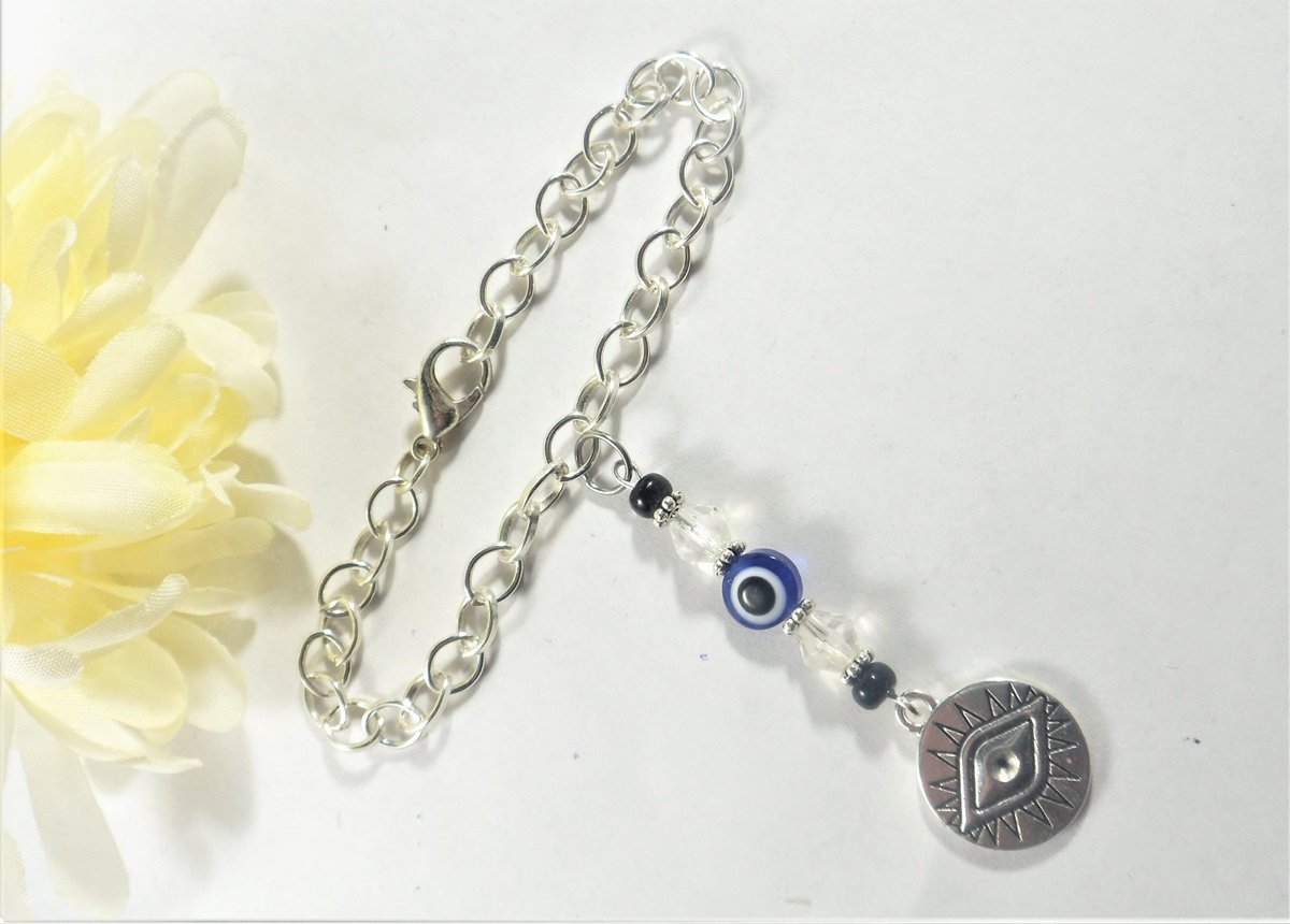 valroseshowers's tweet photo. Evil Eye Hanging Rearview Mirror Charm Protection Car Mirror Accessories Evil Eye Bead Mirror Decor Crystal Goth Evil Eye Car Decor Boho https://t.co/aYKIHqNeTI #EtsySeller #EtsyShop #SantaFe #NewMexico #NewDriverGift https://t.co/aYIUzQqA50