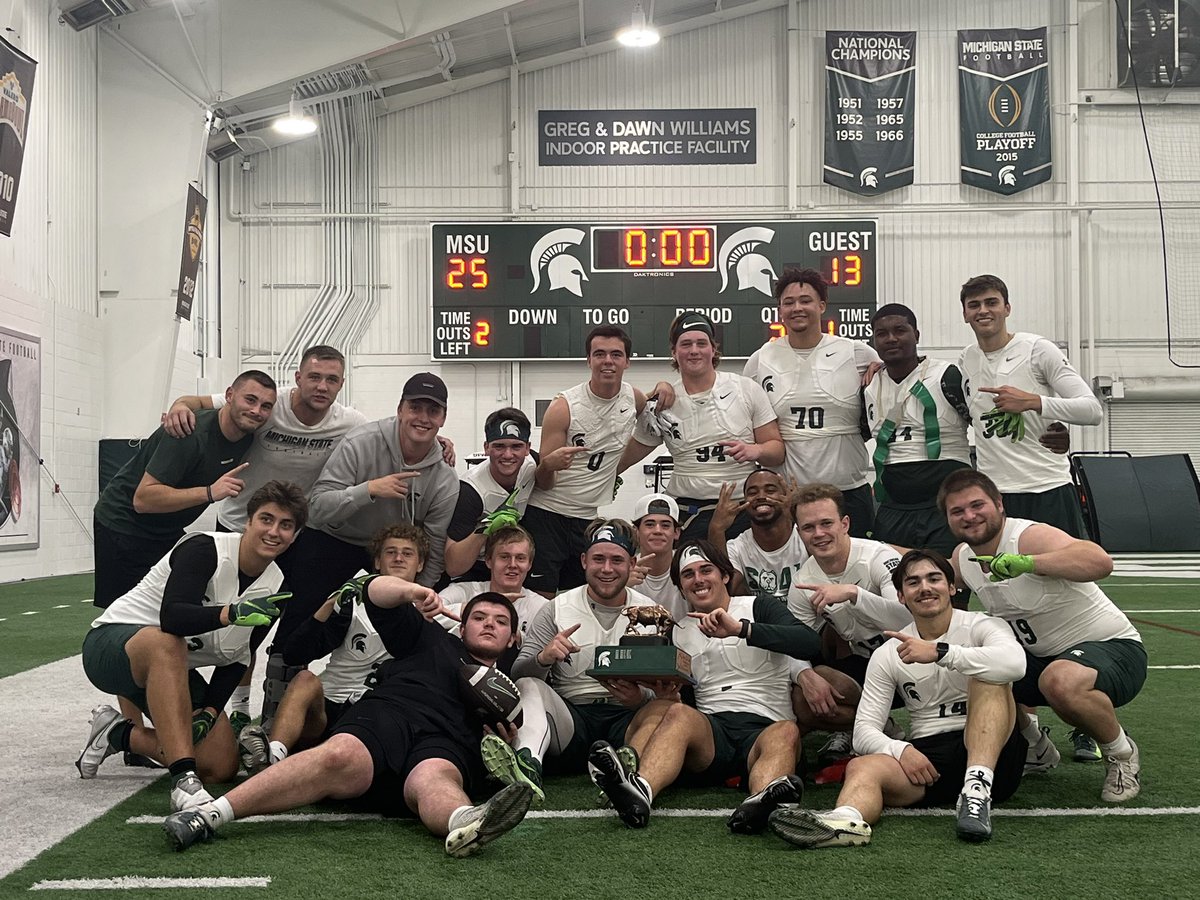 SpartanFB_eq's tweet image. Great night by the students securing the win over the Michigan student managers #InTheCut #OnTheBanks