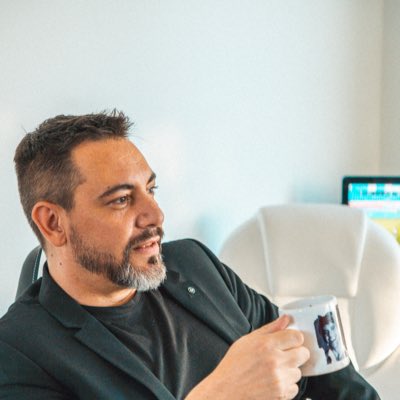 MarceloGroetzne's tweet photo. #NuevaFotoDePerfil https://t.co/n1UZJAxAwR