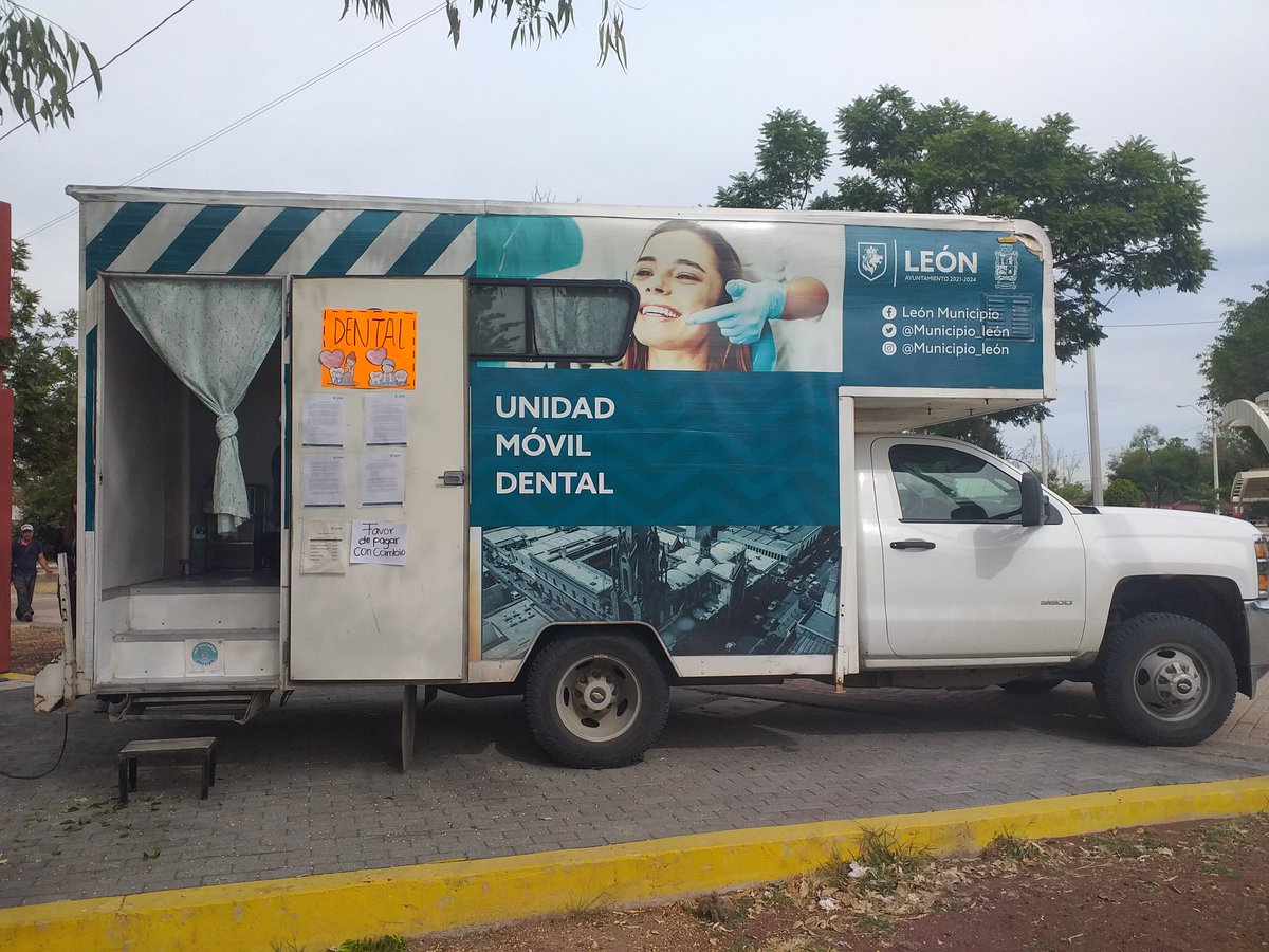 BarrioSnMiguel's tweet photo. Unidad Móvil Dental #ParqueJuarez @LeonSaludable Jueves 26 Octubre Atención a todo público 9 a.m. a 1.30 pm. https://t.co/NpCeupYbyS