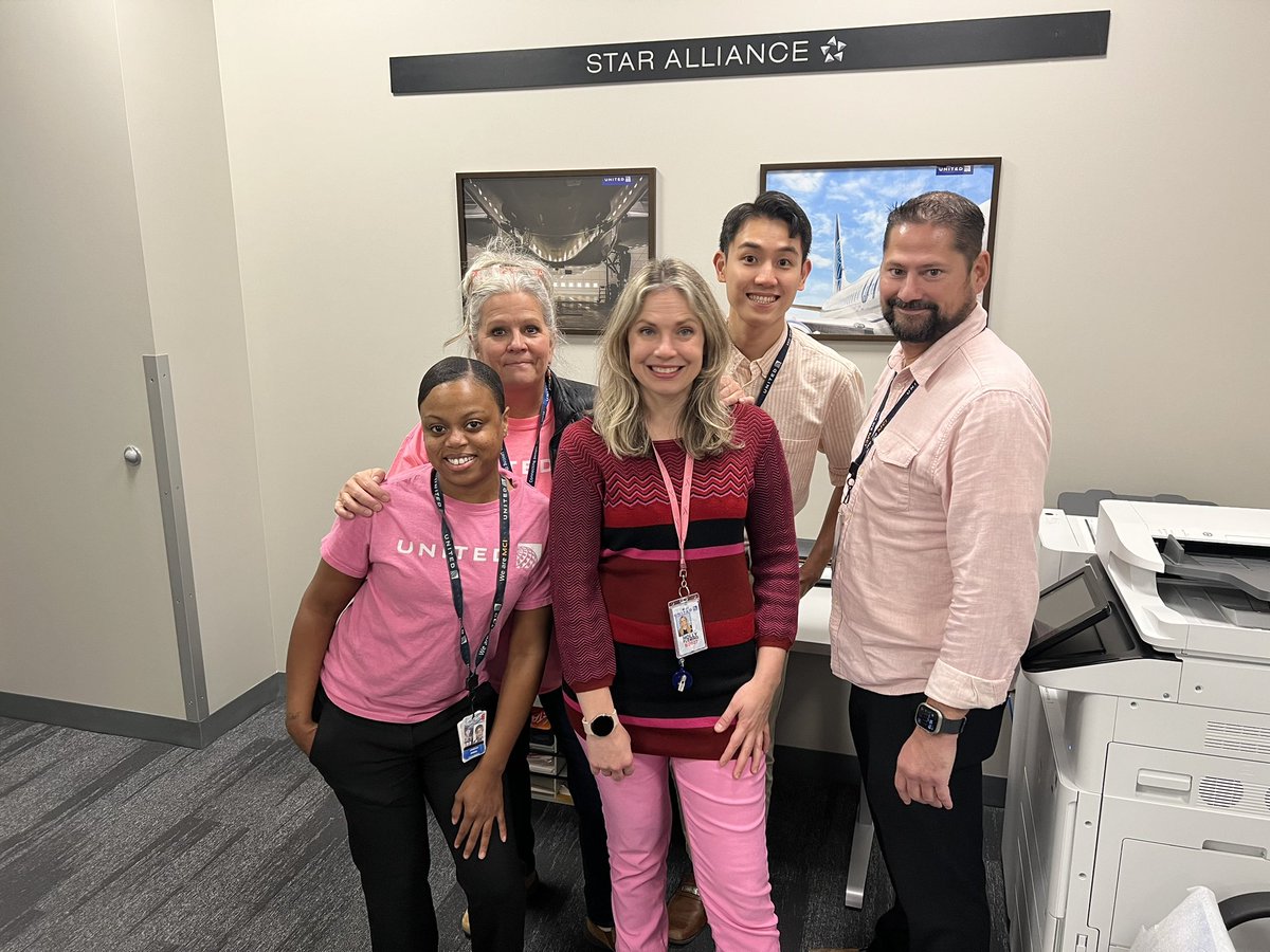 Supporting #PinkFriday #PinkOctober #pinkoutday @Fly_KansasCity 
#BeingUnited #PinkMCI