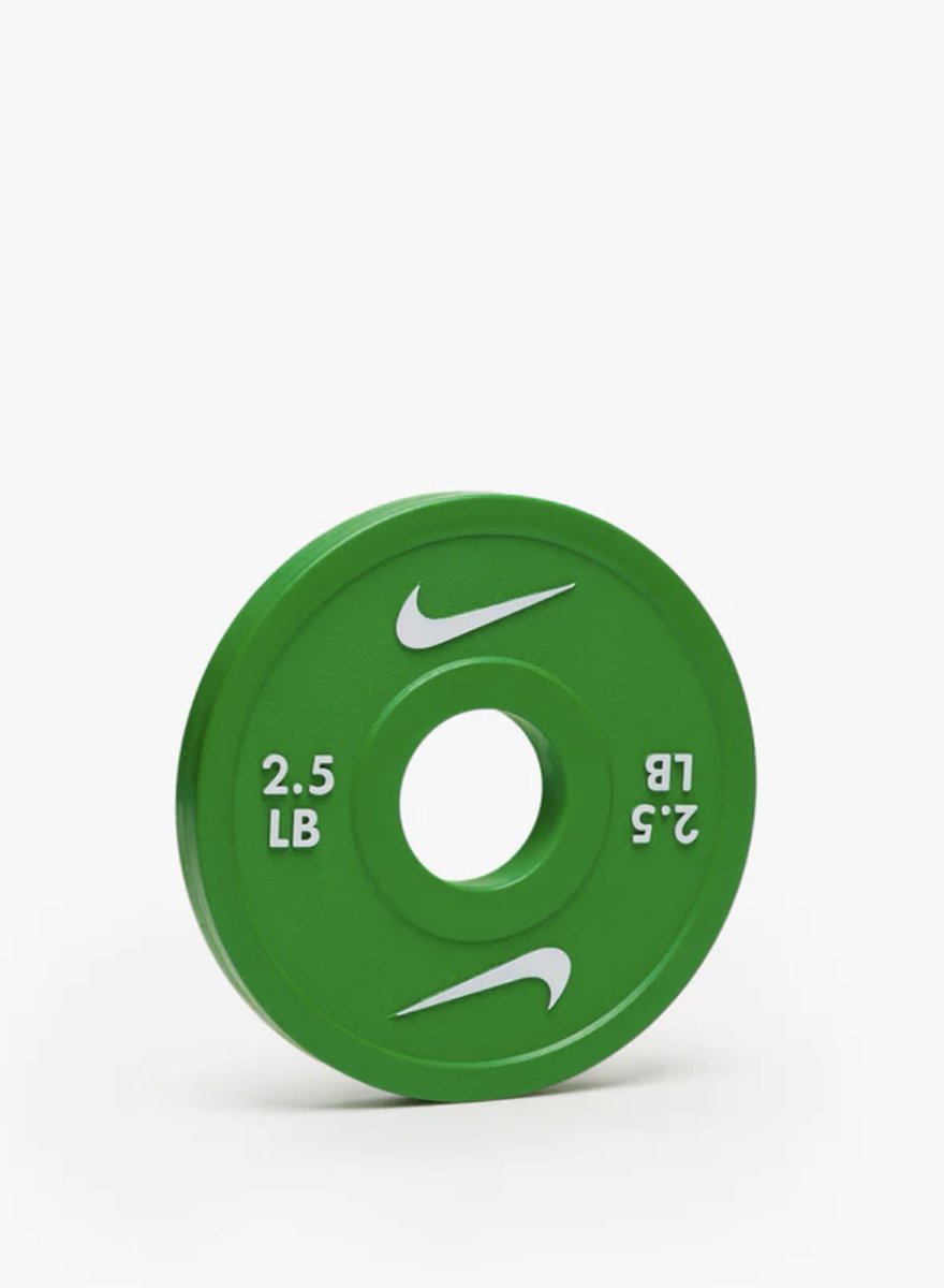 The Nike Strength equipment looking crisp ooofff 🔥