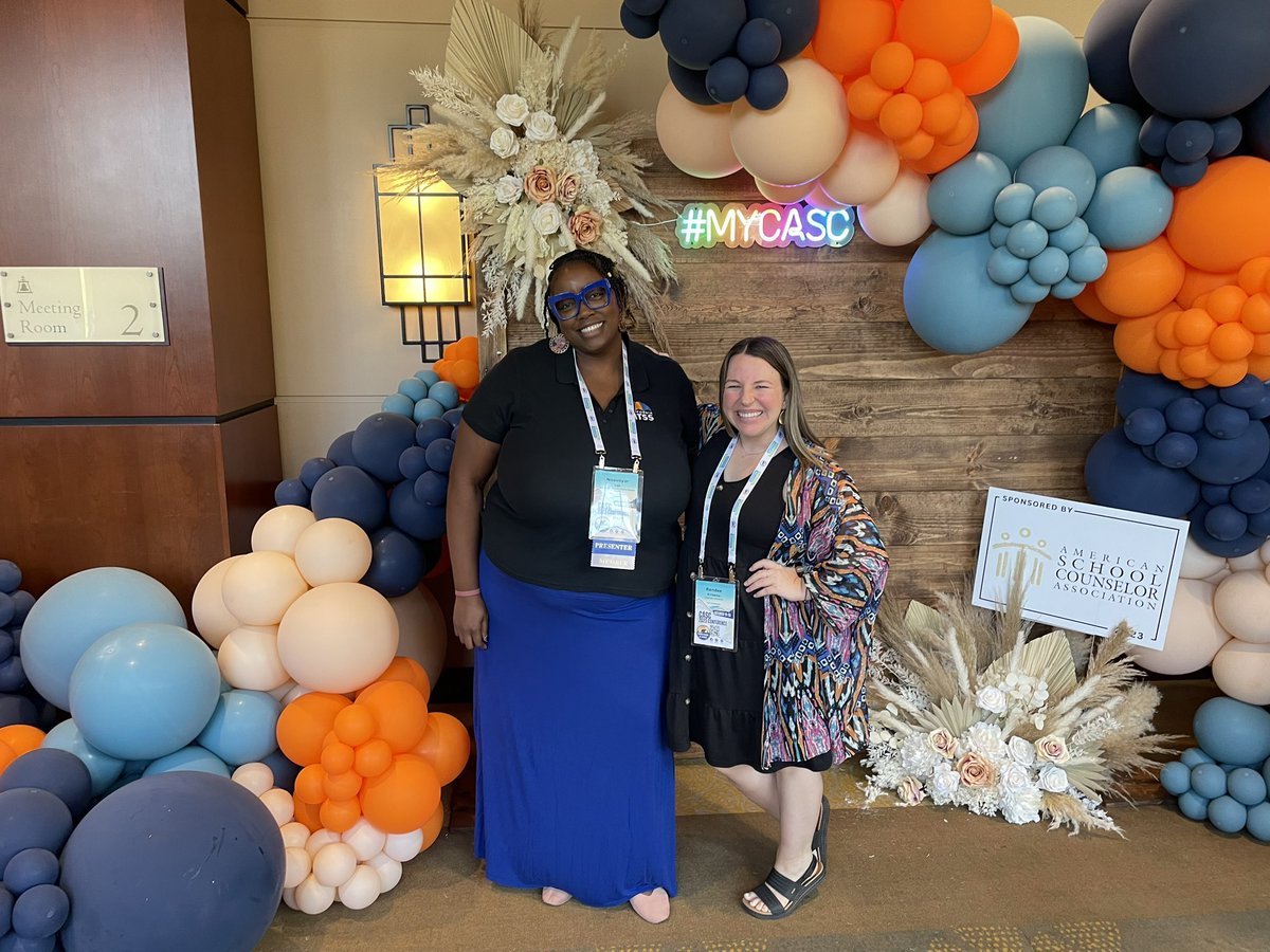 TruLeetheDoctor's tweet photo. Two days of School Counselor & School Counselor leader capacity bldg, networking, and learning. #mycasc ๐๐พ๐ช๐พ๐๐พ Good job @mycasc https://t.co/hvkQsaaRf0