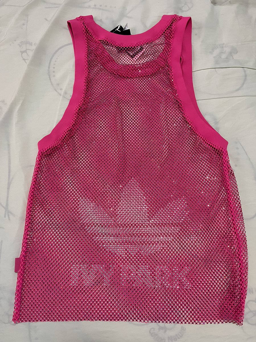SeixasEderson's tweet photo. Se alguém souber, de alguém que queira , são peças exclusivas.
To vendendo peças da Ivy park novas, e com bom preços, bem abaixo. 
#ivypark #ivy #adidas @beyhivecombr @beyoncebrasil @beyonceaccess @AURALizzie https://t.co/R01fAMDBV9