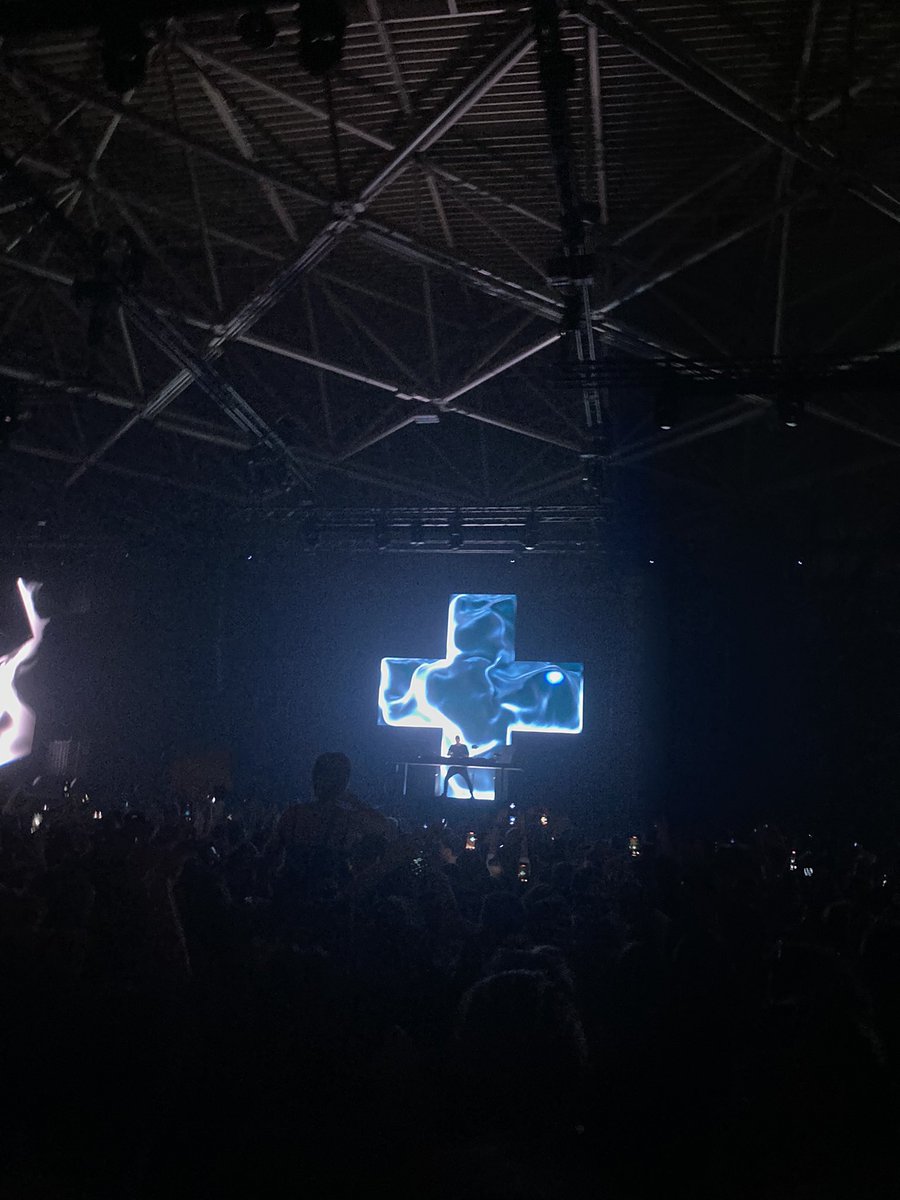 Niconours tweet media