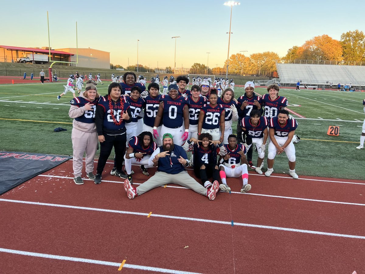 CoachStough's tweet image. 🫶 #StayTRU