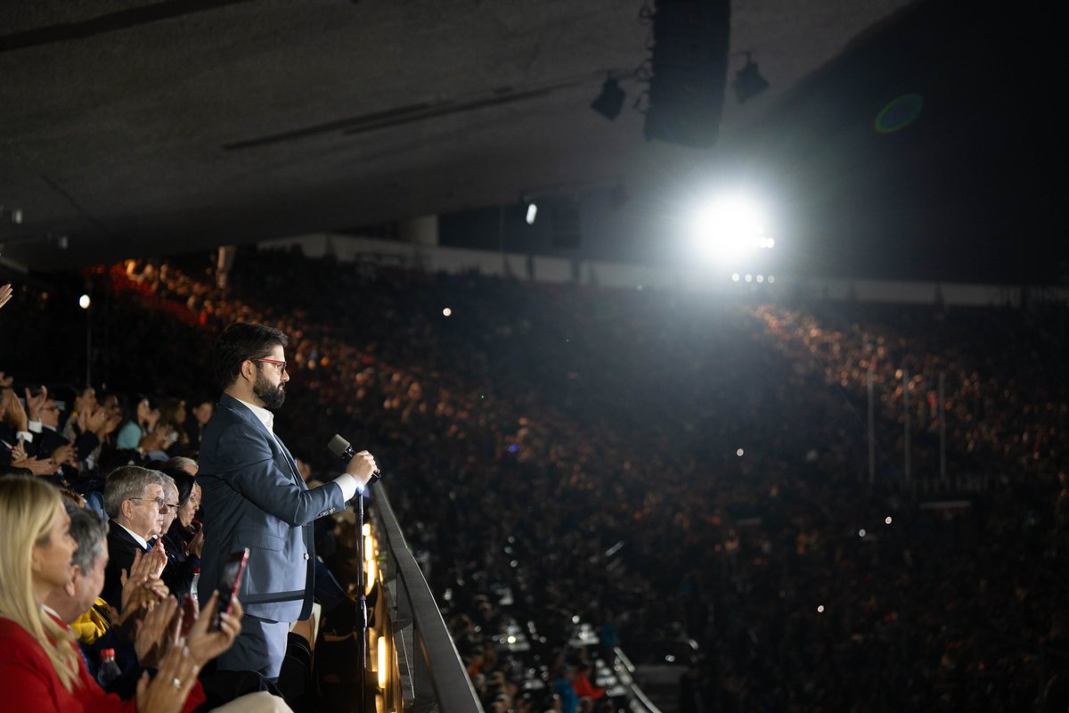 Archivo20222026's tweet photo. 🎉 ¡Juegos inaugurados! El Presidente @GabrielBoric dio el inicio oficial a los Juegos Panamericanos y Parapanamericanos de @santiago2023 #ElLegadoComienza https://t.co/hnnrgfPcf6