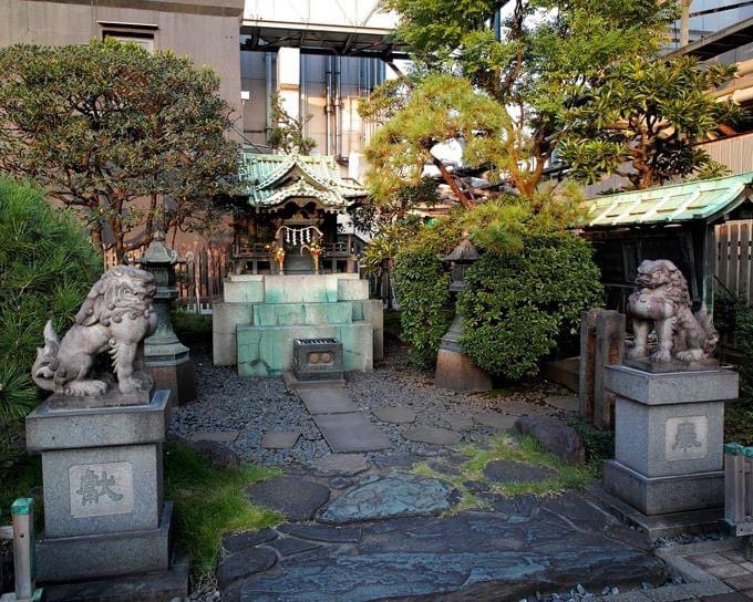 arterexyamauchi's tweet photo. 今日の銀座の��社

銀座松屋 屋上に鎮座

◇ 龍光不動尊 ◇

願望成就 家内円満 商売繁盛にご利益

鳩しかいないくてゆっくりと時が流れている

起死回生
SIGMA dp0 Quattro https://t.co/ZlrT8Tfy9m