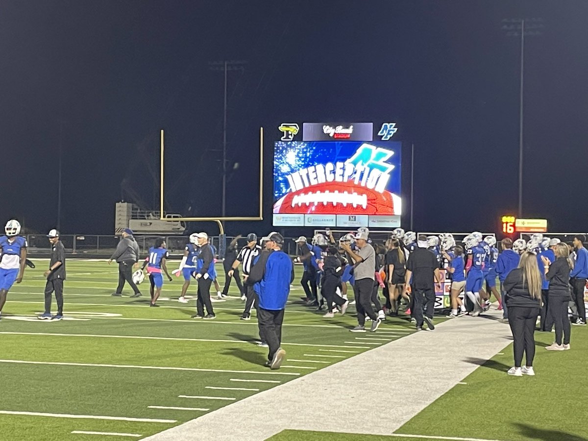 justinwterry's tweet photo. Playoff bound!!! Congratulations to our North Forney Falcons with a big win over Mesquite High to clinch our first 6A playoff birth. Very proud of our students, staff, and definitely Coach Luster! #forneyfamily https://t.co/DOarZnOUhb