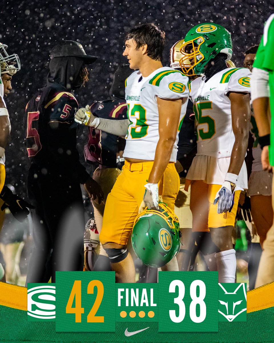 SummervilleFB's tweet photo. Ball game!

Your Green Wave advance to 9-0 after tonight’s 42-38 victory over the Swamp Foxes!

We’ll see you back at John McKissick Field next Friday as your Green Wave will face Fort Dorchester in the regular season finale!

#GoBigGreen | #VilleMentality https://t.co/Dpd0CSZ6im