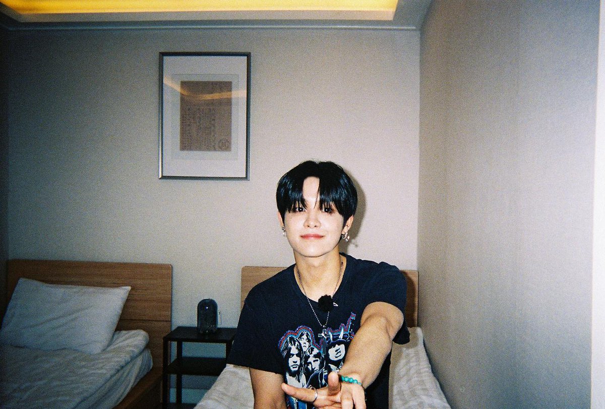 PARKJIHOONTH_'s tweet photo. [ IG: yg_treasure_official ]

[TREASURE MAP] GUESTHOUSE BEHIND PHOTO
📸: https://t.co/1tuv3gUc45

#JIHOON #지훈 #ジフン #朴志焄
#TREASURE #트레저 #トレジャー
#TREASUREMAP #EP_66 #EP_67
#GUESTHOUSE #게스트하우스 #YG
@treasuremembers https://t.co/NPjfotkB2o