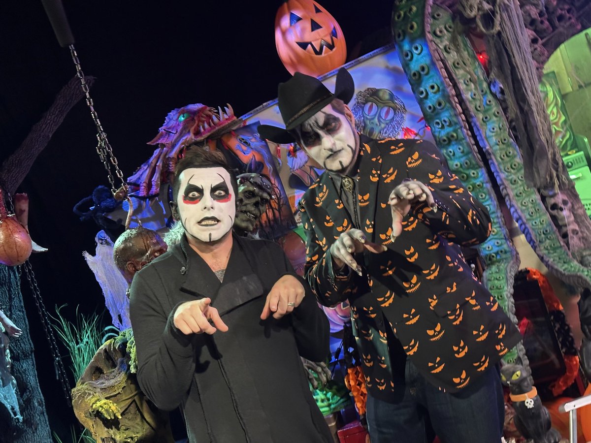 kinky_horror's tweet photo. Before he left for Aspenhausen… #TheLastDriveIn https://t.co/sF2HqnIIsM