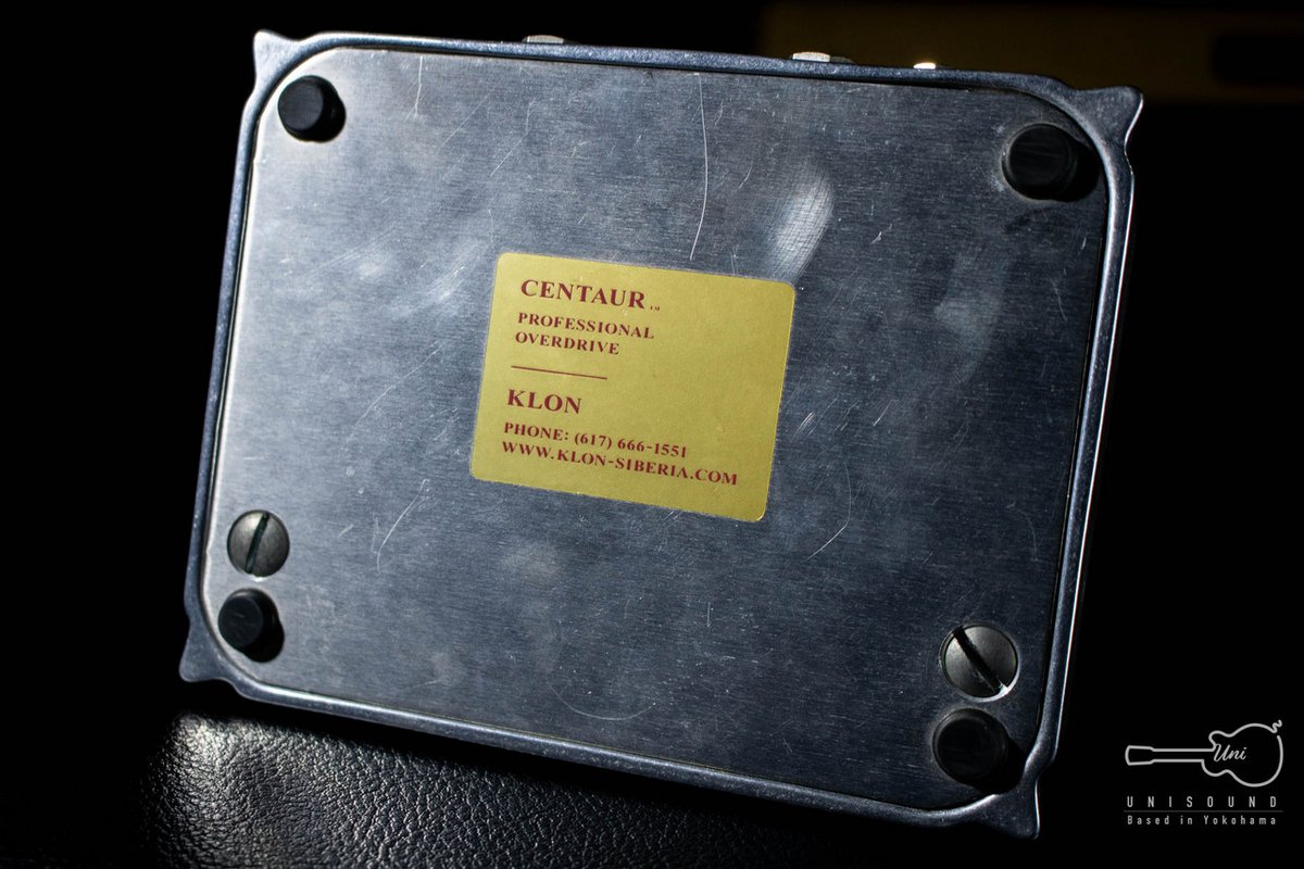 UnisoundY's tweet image. ／
10/23(月)19:15発売開始‼️
KLON Centaur Professional Overdrive Silver (Non-Horsie) # S 1943
＼

シリアル1000番台のケンタウロスのシルバー、絵なし入荷！KLONのビルダー、ビルフィネガンが発売当時に厳選したパーツを使用、完全なハンドメイドで作られたペダル
digimart.net/cat13/shop5031…
#KLON