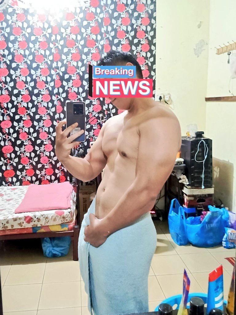 ZieAz87's tweet photo. Still long way to go without the aids from supplements and enough food π₯²
Any sugarmommy or sugarlady want to sponsor? π #jockingonly #feelingnaugthy https://t.co/ztPjcllM02