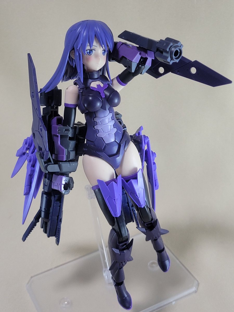 tgdentMidnight's tweet photo. アトレヴィ・スカイブーストフォーム
外装による高速移動と剣技に秀でたシスター
本人の一番の武器は拳
#30MS https://t.co/rDcUL4aKDb