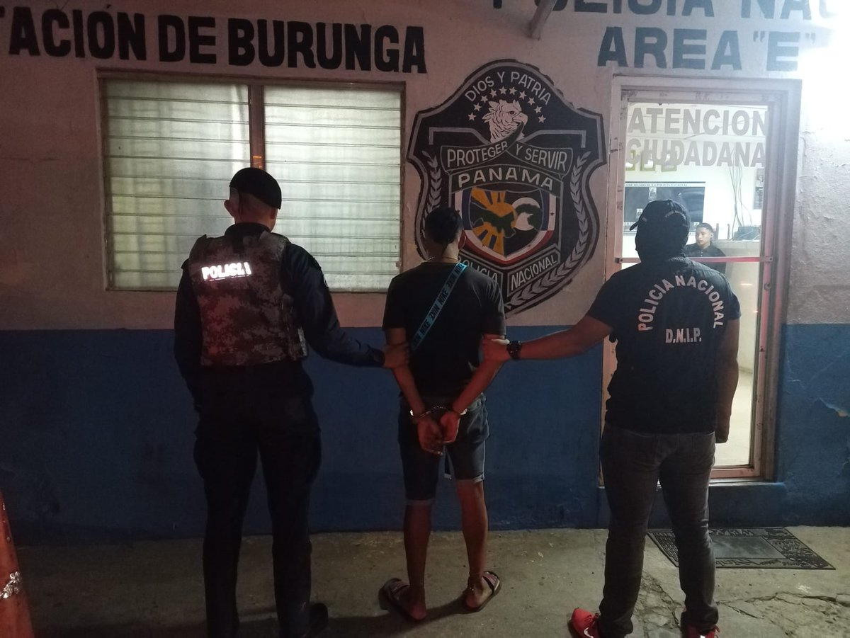 En el Corregimiento de Burunga, durante diligencia de allanamiento unidades policiales junto al Ministerio Público, aprehenden a una persona tras decomisarle presunta sustancia ilícita y dinero en efectivo. #SinTregua