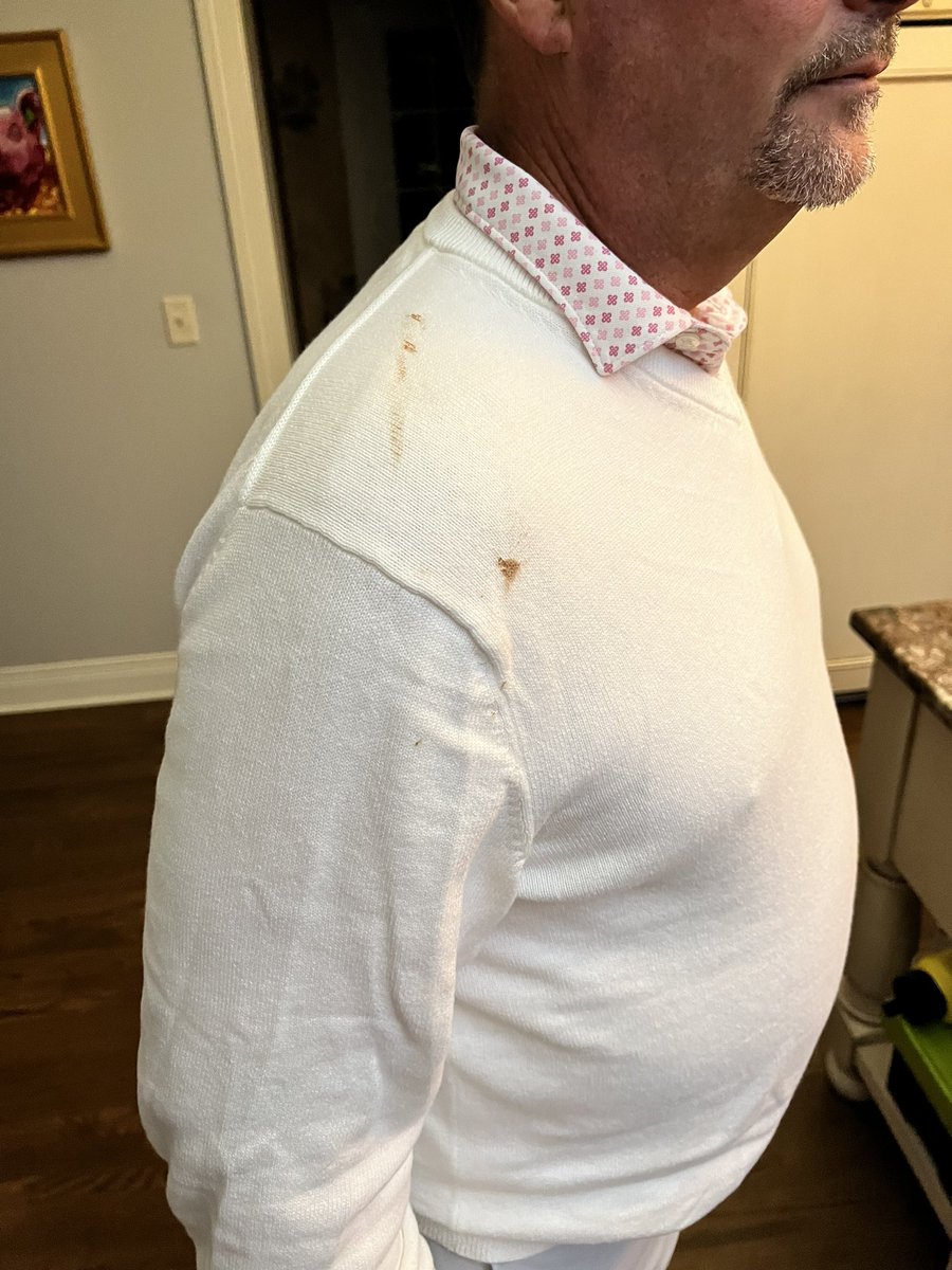 busymom159's tweet photo. @JeffRubys birthday dinner tonight at Carlo &amp; Johnny. $700 and a ruined blouse and sweater. Anything comped besides dry cleaning?? Nope. Disappointing for a fine dining establishment.  At least comp dessert. I’ll pay for your dry cleaning?? Give me a break. https://t.co/qFADudSCwS