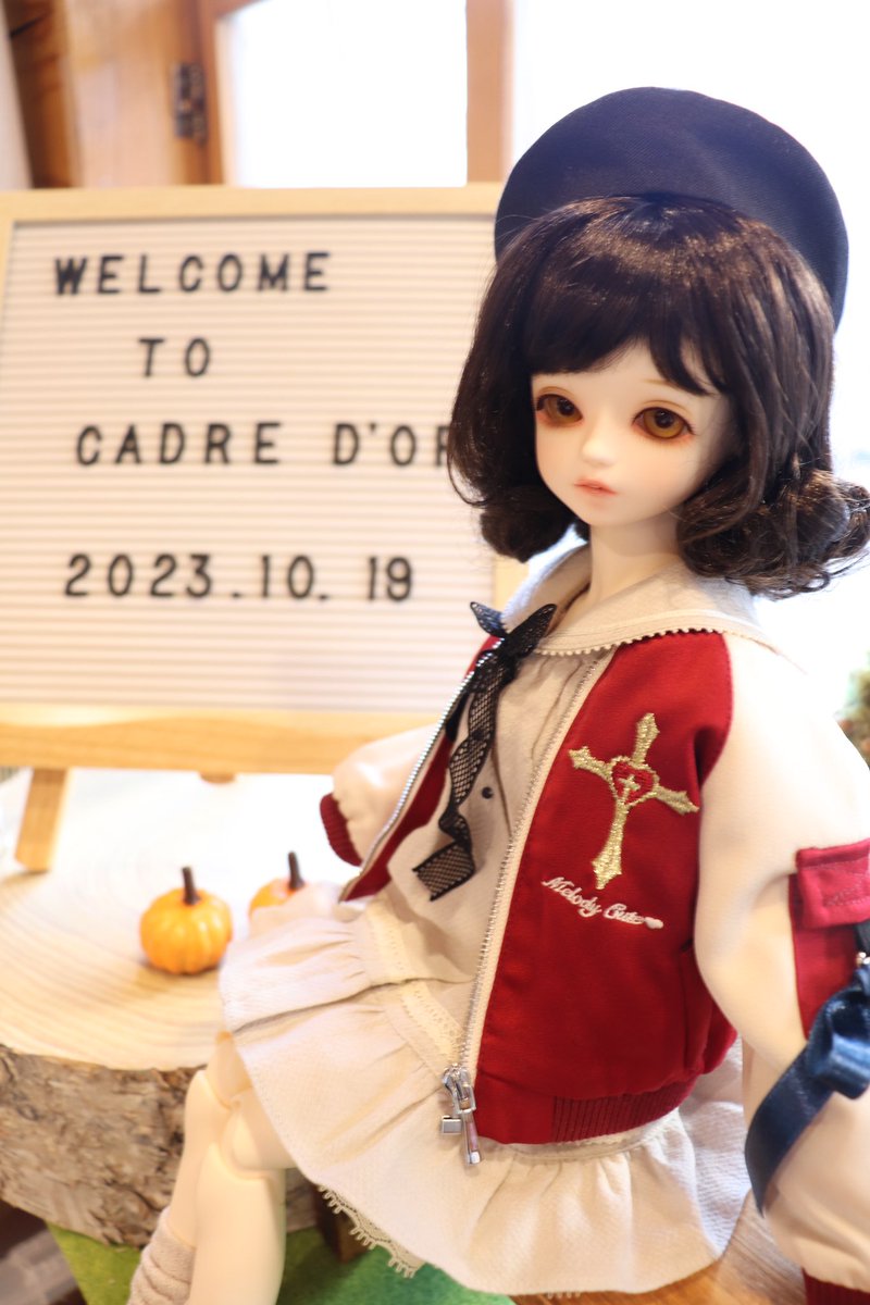 doll_108_'s tweet photo. 閉店されるということで、初来店した時の二人とお邪魔させてもらっていました...❁⃘*.ﾟ
私は約2年通わせてもらい本当にお世話になりました☺️🌸

#cadredor #bluefairydoll  #DreamValley https://t.co/gG2xvhqW6O