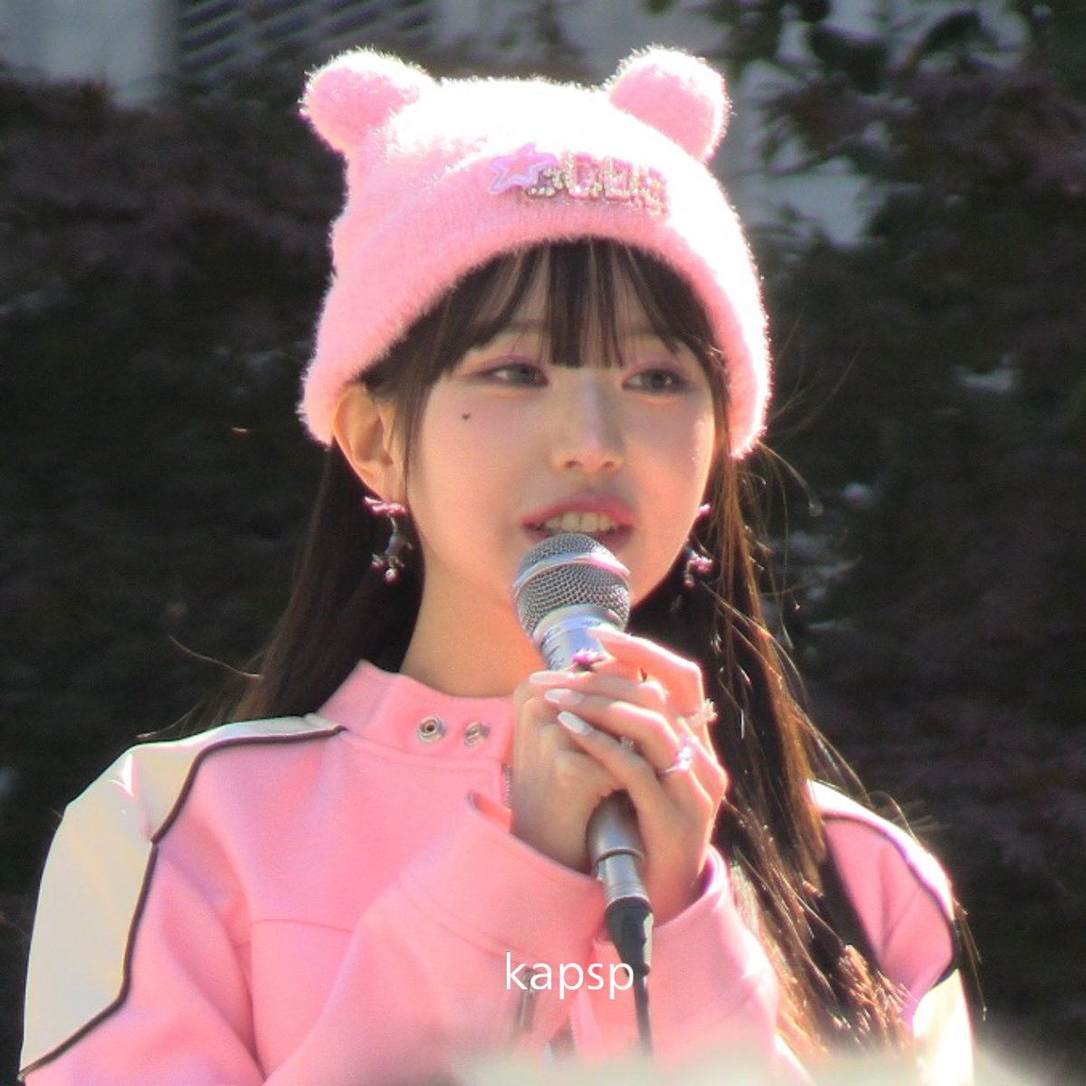 kapsp_'s tweet photo. 아니 오늘 원영이 걍 돼햄초 전교회장선거 연설문 읽으러 나온거깉은데 https://t.co/Xfr37aYbEI