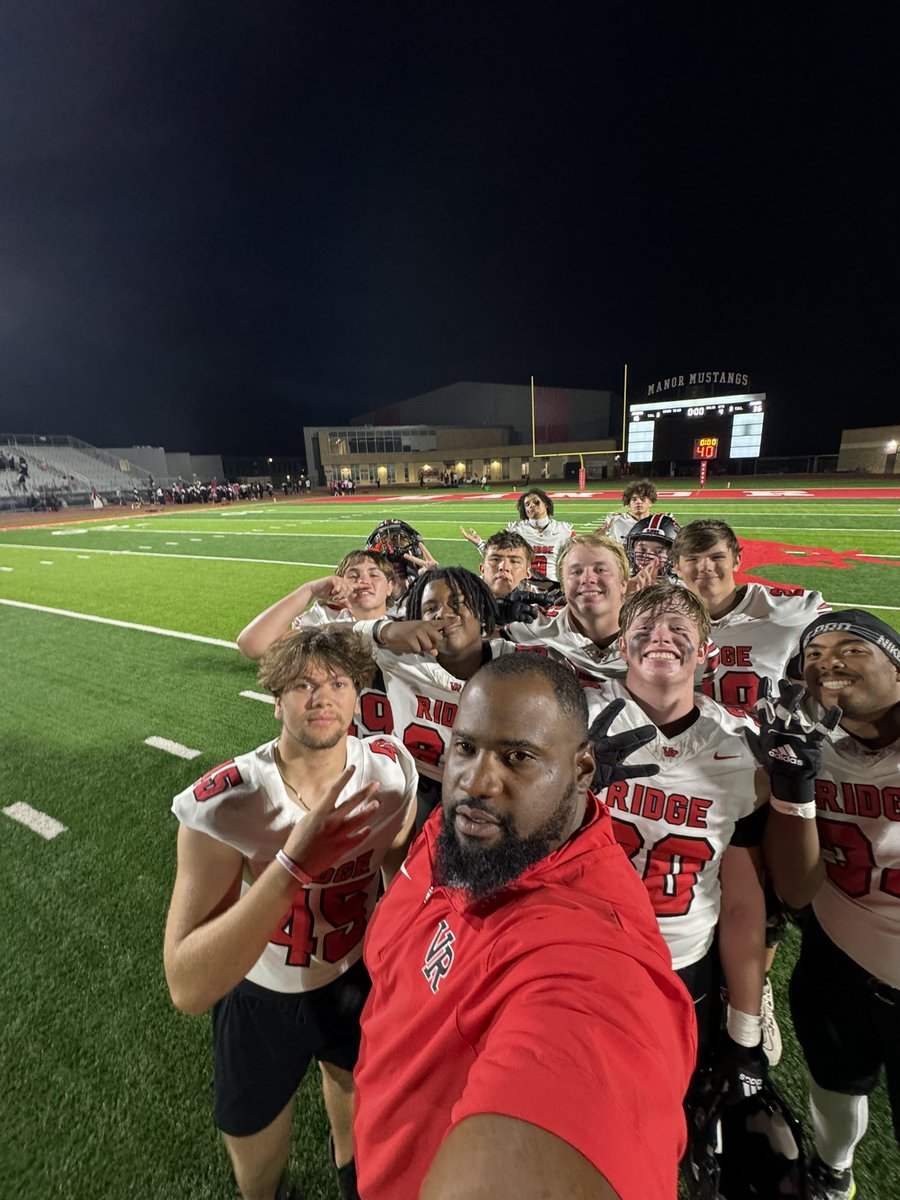 Big team win tonight over Manor 36-16! Rangers improve to 3-2 in district and 6-2 overall!!
#11strong #TrenchMob #Goonsquad #SWARM