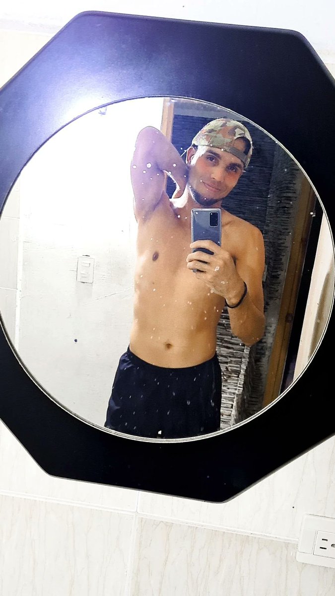 El Lirio de Plata✨ tweet media