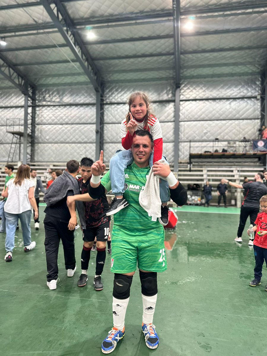 #Masculino #Tercera 

¡CAMPEONES! 🏆🤍❤️🤍

River Plate 1 - Argentinos Juniors 0

⚽: Nicolás Cupryk.

#VamosRiver⚪🔴⚪