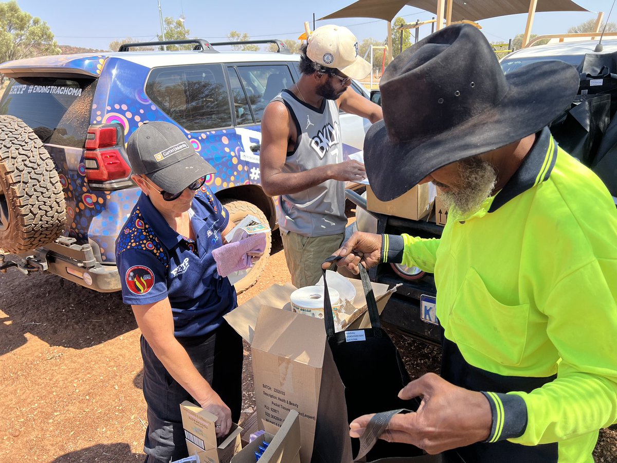 Fantastic efforts by @yulella, Ngangganawili Aboriginal Health Service & @deptcommunities to get into so many homes this week. The teams yarned about health, provided hygiene packs, fixed minor plumbing & reported many issues @PHAIWA @CurtinMedia @EndTrachoma @RuralHealthWes1