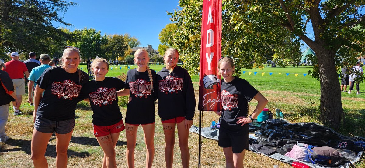 MrsWolf2013's tweet photo. What an awesome day to be an Eagle!! Got to coach my XC Eagles at State as a team!!! Came back for Samual's homecoming game and parents' night.  Then XC parents.  The score was not in our favor, but the boys fought hard.  Love #20 https://t.co/fTpaTD1LiY