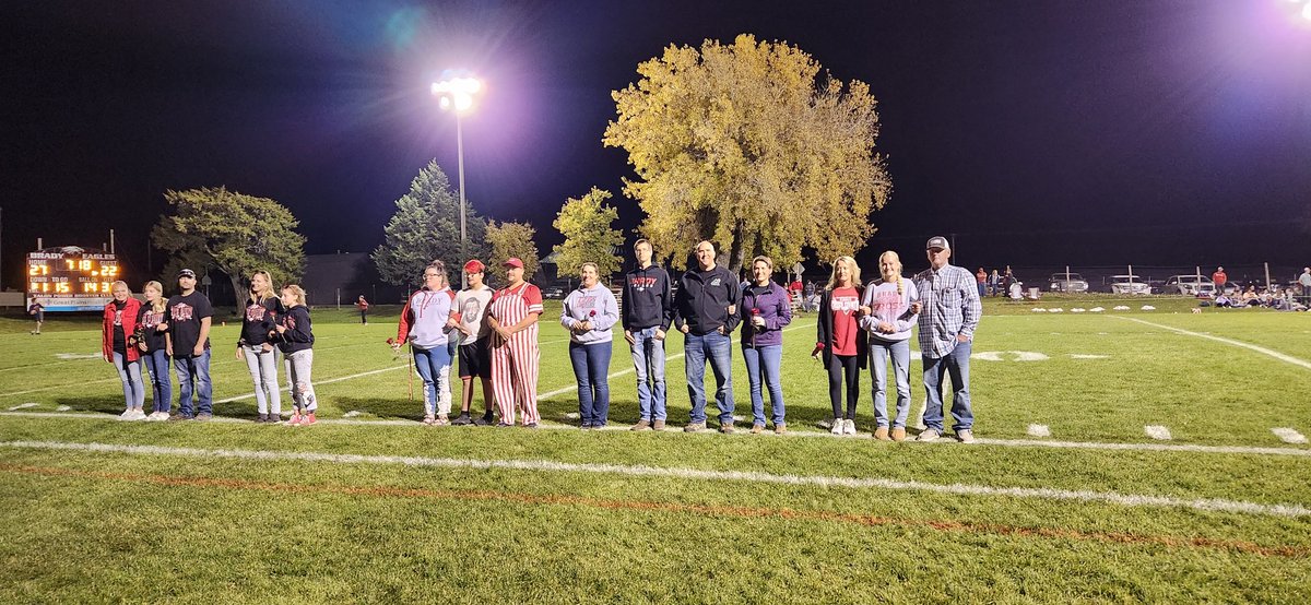MrsWolf2013's tweet photo. What an awesome day to be an Eagle!! Got to coach my XC Eagles at State as a team!!! Came back for Samual's homecoming game and parents' night.  Then XC parents.  The score was not in our favor, but the boys fought hard.  Love #20 https://t.co/fTpaTD1LiY