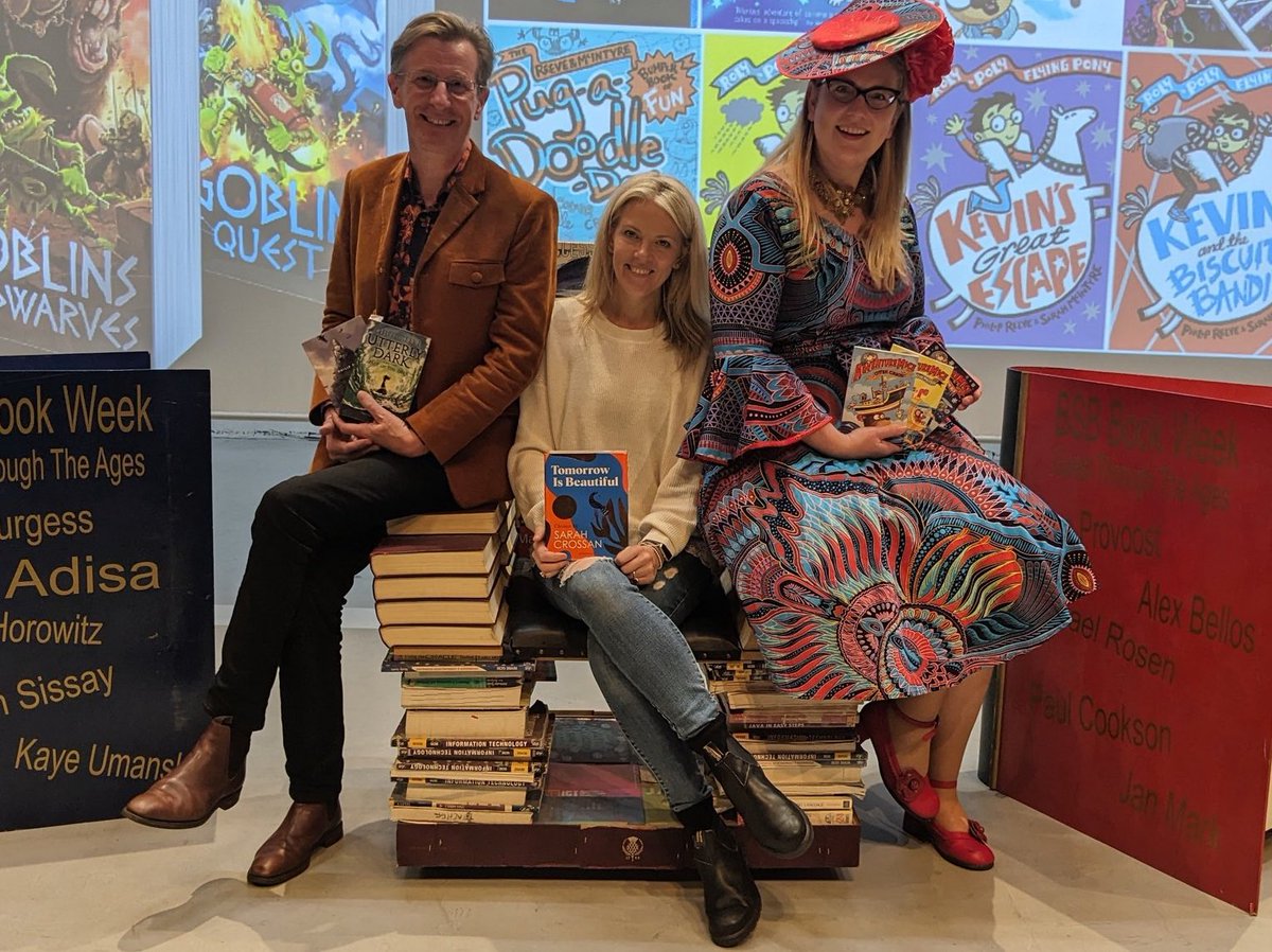 Sarah Crossan tweet media