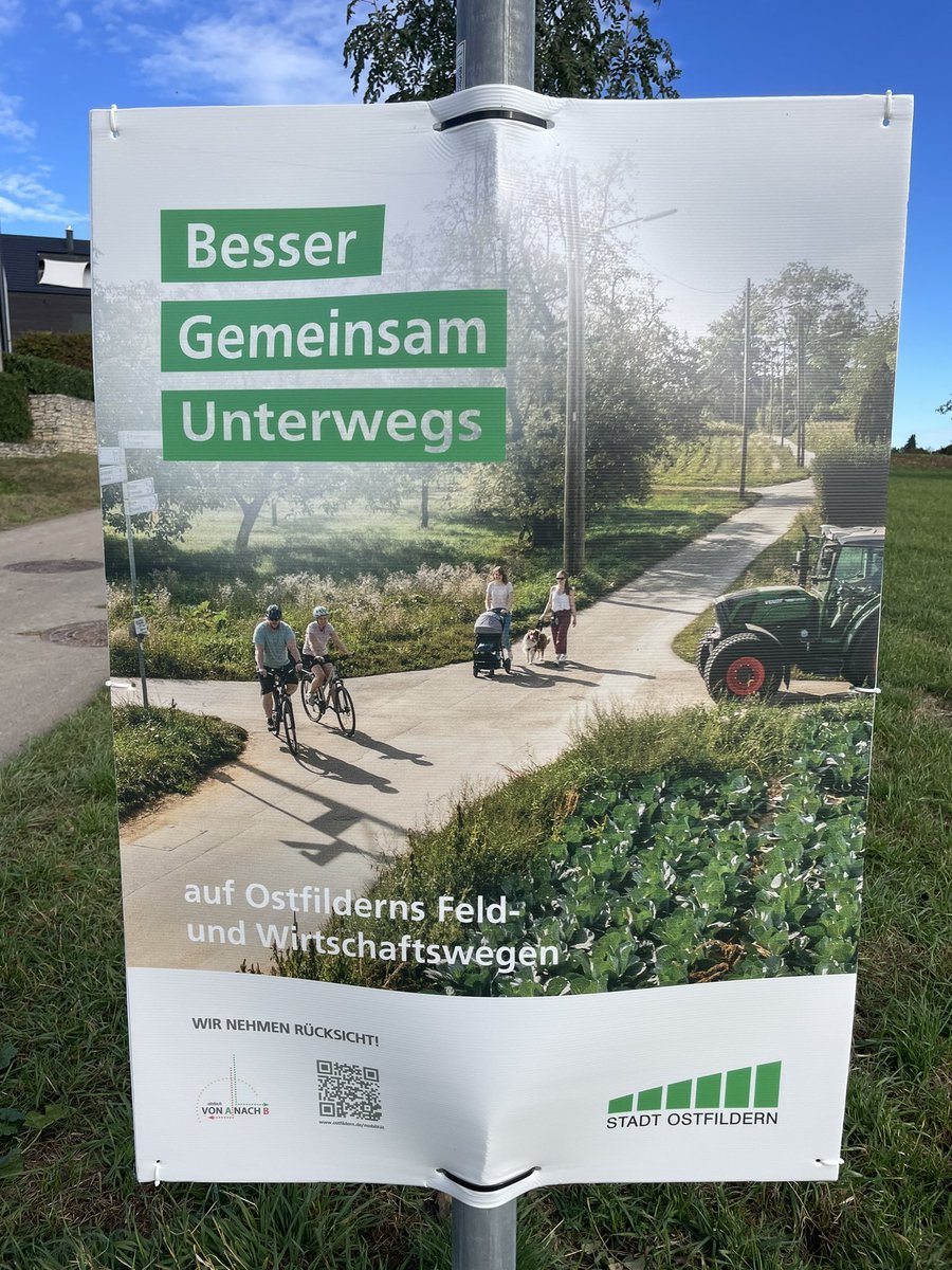 was machen sie denn? In @ludwigshafen_de sollen wir Mitbürger denunzieren und in @StadtOstfildern plakatiert Herr
@ChristofBolay diesen quatsch. Hat Ostfildern zu viel Geld meiner Steuern - oder was soll das?