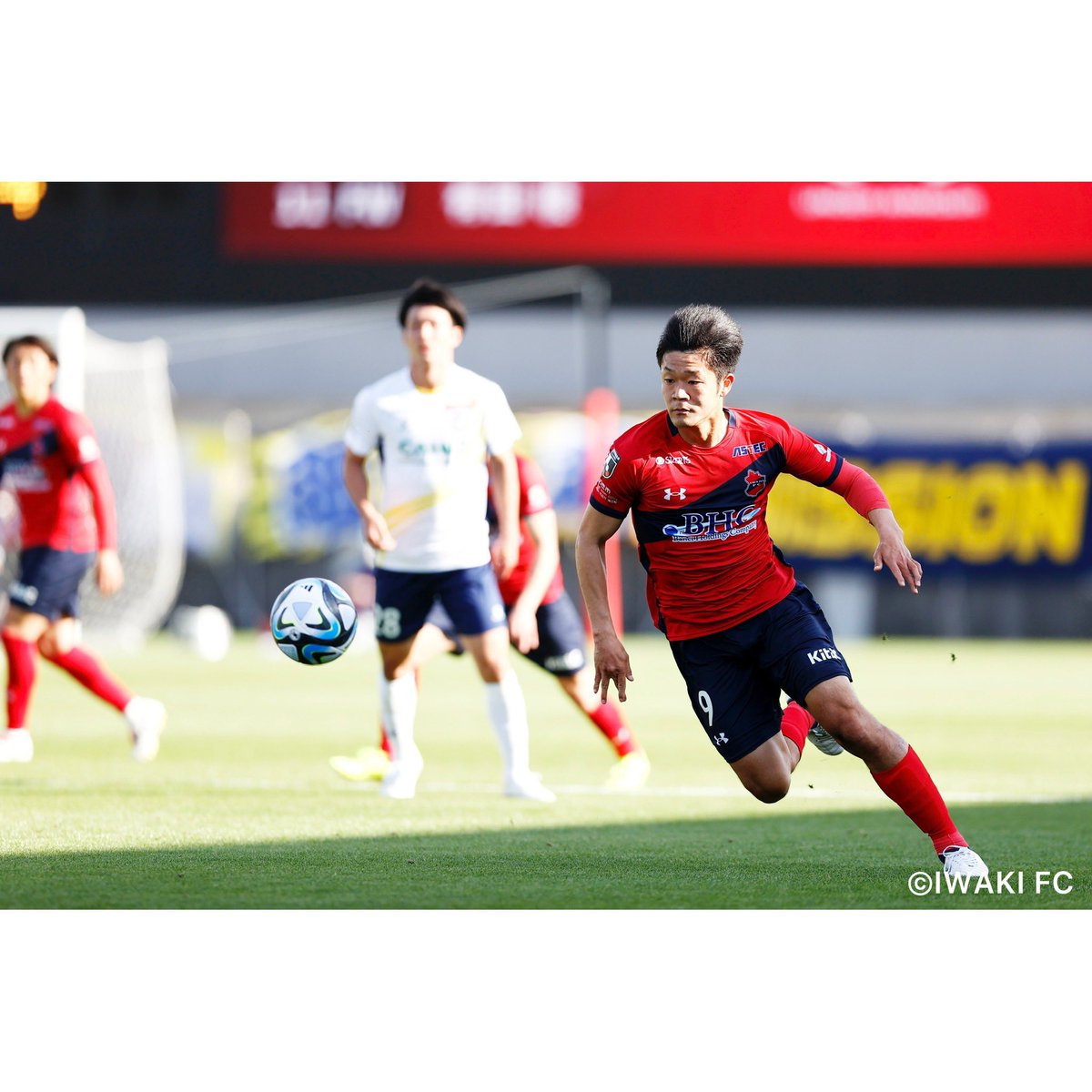 ／
　対談･独占インタビュー
＼

対談 #大分トリニータ 内定
#小酒井新大 選手 × #有働夢叶 選手 (中京大学)
『1年後～ピッチでの再開』

独占インタビュー #いわきFC 内定
#近藤慶一 選手 (名古屋学院大学)
『プロの舞台』

こちらからお買い求めいただけます
▷▶ jufatokai.official.ec