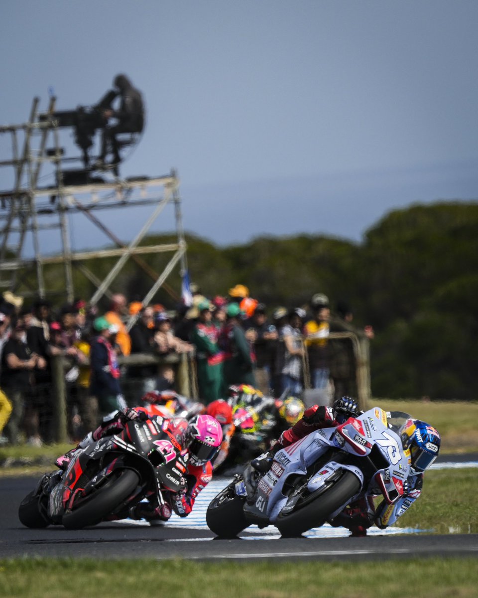 Carrera de supervivencia. 😅Ha ido mejor de lo esperado. Es importante acabar y seguir cogiendo forma y ritmo para final de temporada! 👌 It was a race to survive. It's important to finish, keep getting fit and get back the pace for this end of the season! #Alex73 #AustralianGP