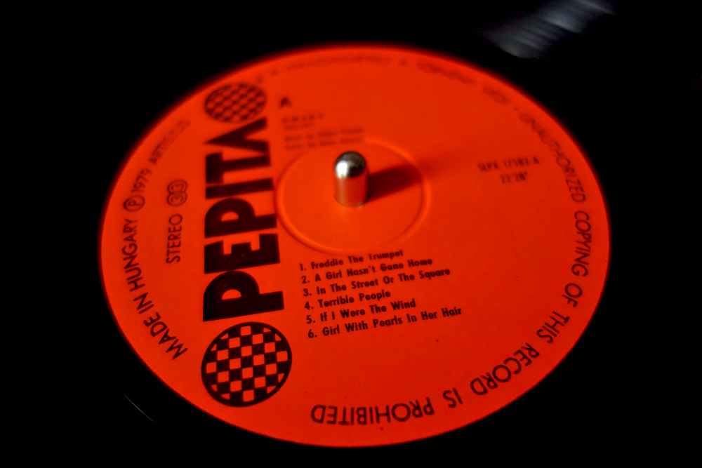 Surovmag's tweet photo. #nowspinning #Vinyl #VinylCollection #Винил #GoodMusicHappyLife #60smusic #70smusic #ClassicRock #Omega #OmegaBand https://t.co/D4CH9g4uii