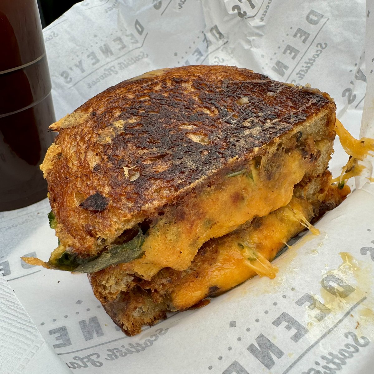 Haggis toastie 🤤🥪 I had haggis in Glasgow in August and fell in love with that. Happy to be able to eat this in Japan 🏴󠁧󠁢󠁳󠁣󠁴󠁿🫶🇯🇵

📍<a href="/deeneys/">Deeney's</a>