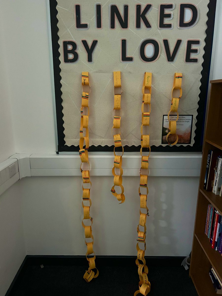 jenken88's tweet photo. Super proud of 7c5, 8c5 and 9c5 in total they were caught showing kindness, love and respect for each other 65 times! The winners were 9c5 closely followed by 7c5 and they’ve asked to play again next half term! The kindness in catching! #linksinachain #SJHN https://t.co/ofumDkAIz7