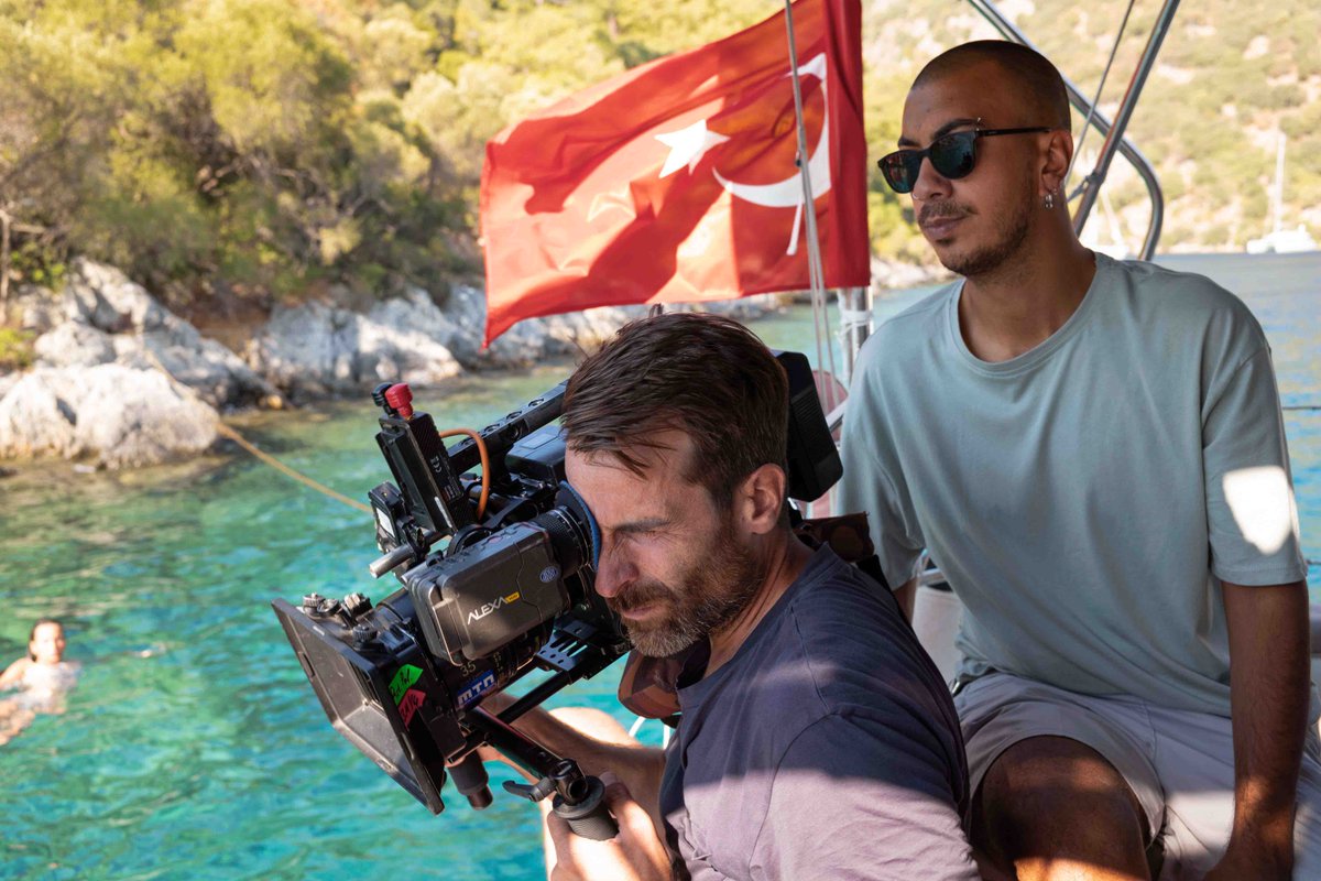 ARRIChannel's tweet image. Today at Mostra de València, director Aslihan Unaldi&apos;s feature “Afloat” celebrates its European premiere. DP André Jaeger used #ALEXAMini and #ARRI #MasterPrimes to capture “Afloat,” which was filmed almost entirely on a 13-meter-long sailing boat.