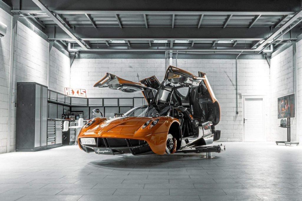 1Thanhkinh's tweet photo. “Thần gió” Pagani Huayra của đại gia Minh Nhựa “về zin” sau khi thay hàng loạt áo mới https://t.co/OOWaEximBc