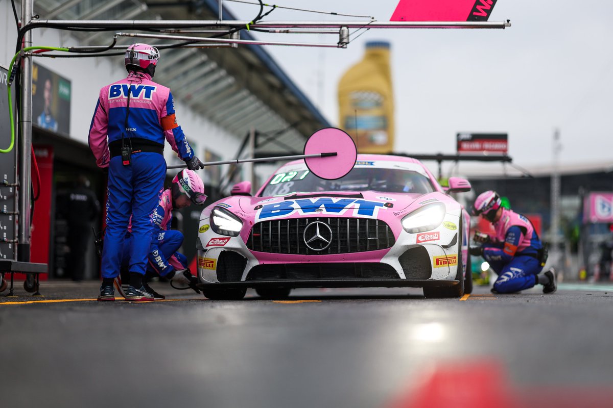OK ... it'll be - #AllOrNothing - for the penultimate #race of the #GT4Germany Season 💪

Sa: 17:25 CEST 
🇬🇧 #LIVE: ➡️ youtube.com/watch?v=sT1Y_q…

Starting positions: 
P18 - 1️⃣8️⃣ #EmilGjerdrum &amp; #LachlanRobinson 
P28 - 8️⃣ #RodrigoAlmeida &amp; #JosefKnopp 

#BWT #DEKRA #AMG #raceday #V8