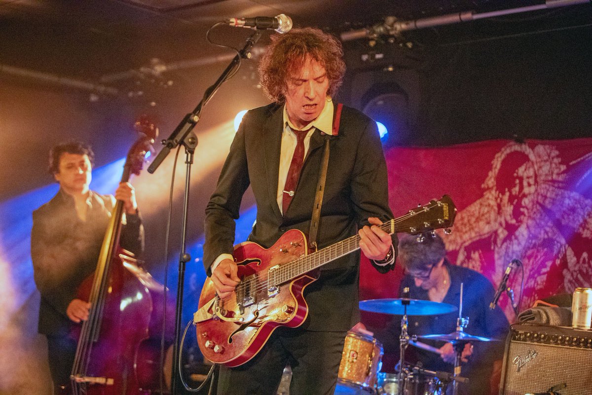 Live review of @TheSadies and @cowgirlband at @TheCrescentYork last night. Another fabulous @PleasePleaseYou promotion. Read all about it on @godisinthetv godisinthetvzine.co.uk/2023/10/21/liv…