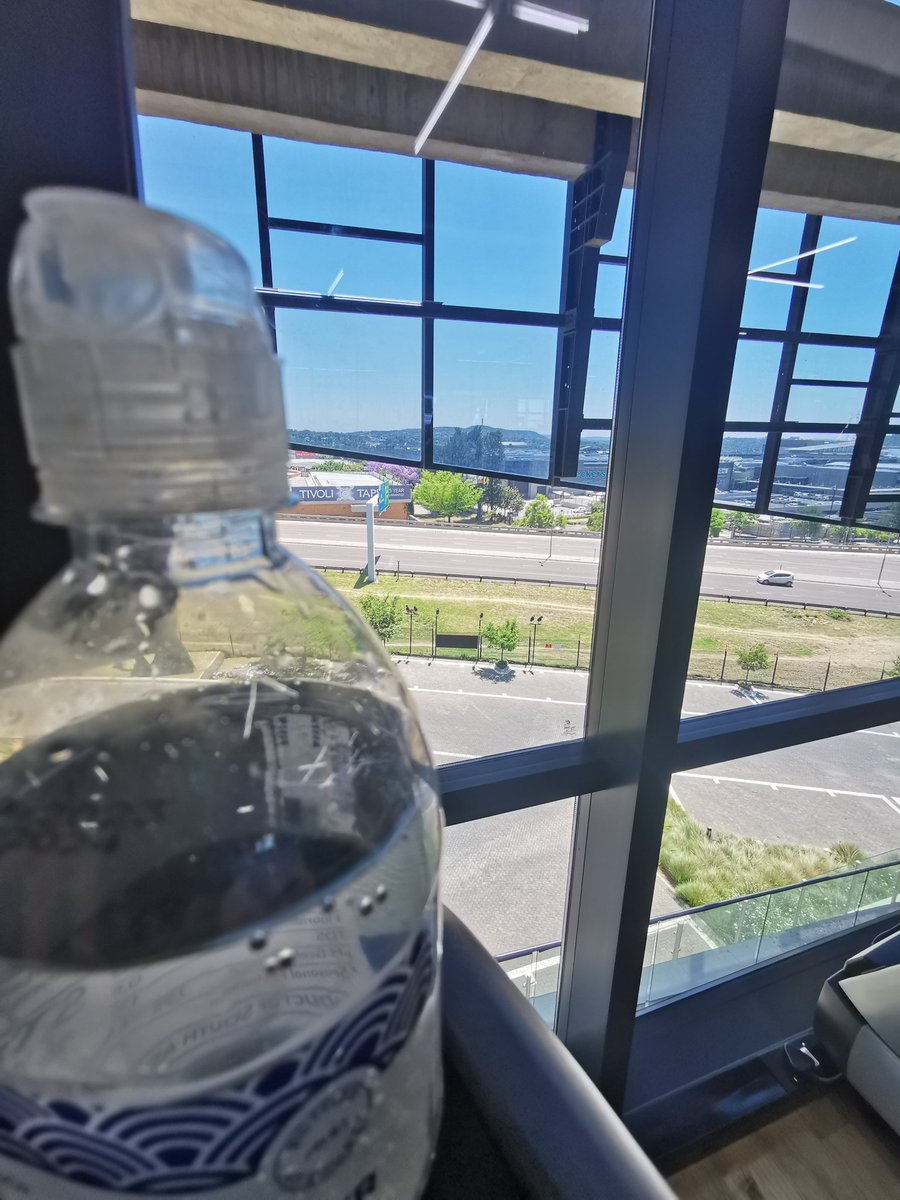 JasonduPreez13's tweet photo. Time to take the #bluegosthpopsicle for a ride.
Saterday morning session.
@BiogenSA #training #preworkout #biogensa #ragerampage #chesttime https://t.co/WI23ffOKhd
