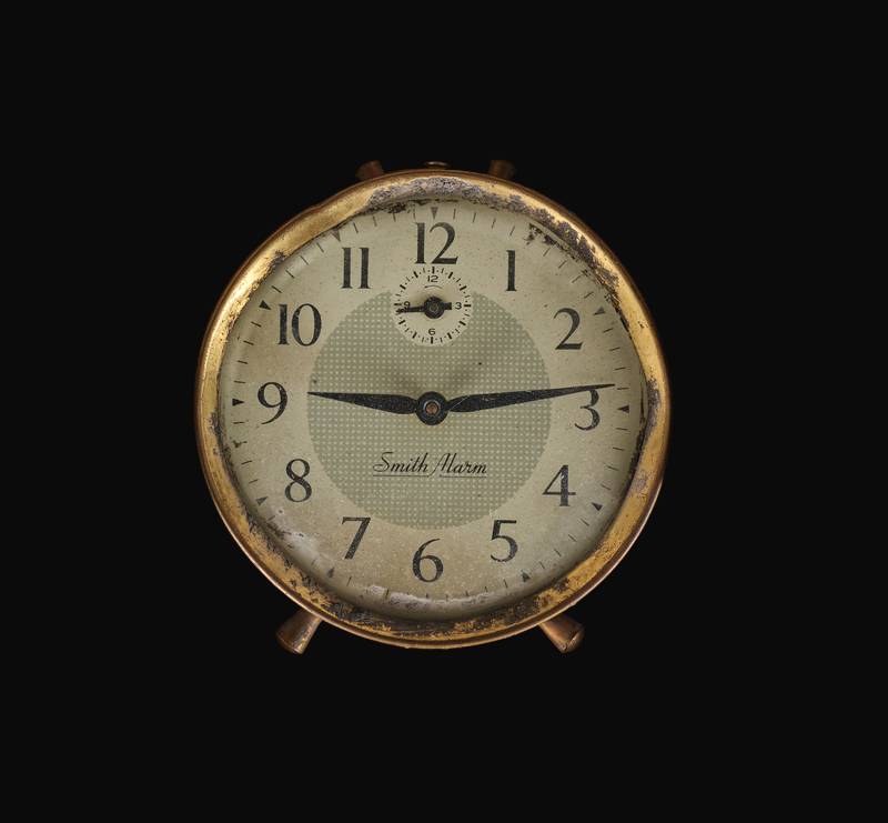 AmgueddfaCymru's tweet photo. Around 9.15am on the 21 October 1966, Merthyr Vale Colliery tip collapsed and slid onto the village of Aberfan. 116 children and 28 adults were killed.

📷Alarm clock from Moy Road found in the tip waste a few days after the disaster. 

On display in Wales is @StFagans_Museum https://t.co/spK4WBLT3F