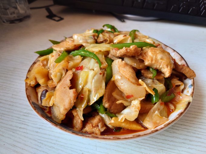 来点邪教回锅肉~ https://t.co/ym9d7a6YZt<a href="/tag/%E9%9C%B2%E5%87%BA"class="tags"><span>#露出</span></a>