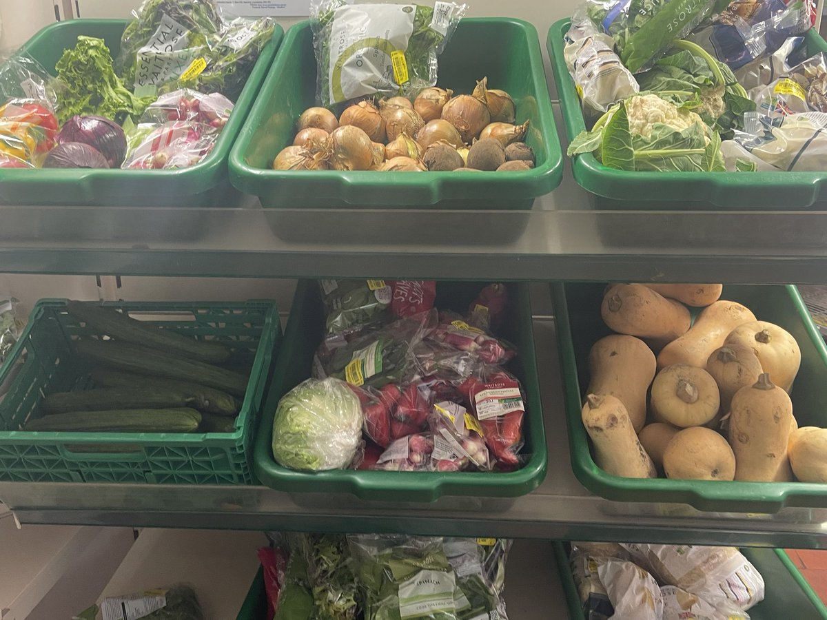 SecondHelpings3's tweet image. We have lots of food available in the Pantry this morning until midday. Come and get it on a pay as you feel basis. We are underneath Barn Hill Methodist church.