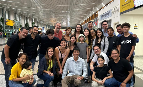 Unidos en armonía, avanzamos con convicción en esta travesía hacia un horizonte lleno de esperanza. ❤️🙏 #SofiGi #Gratitud