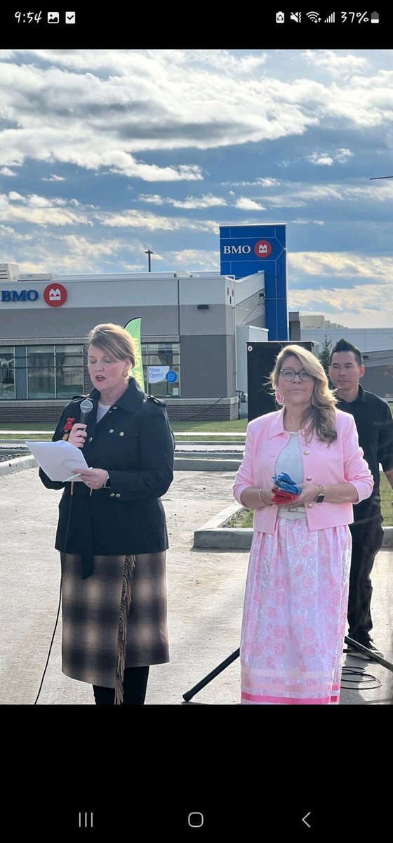 Congratulations to Jamie Albrecht &amp; the Buffalo Run team on the successful opening of this incredibly beautiful branch! It's truly a blessing to be part of the celebration for this historic opening &amp; I am so proud to work for an organization that exemplifies diversity &amp; inclusion