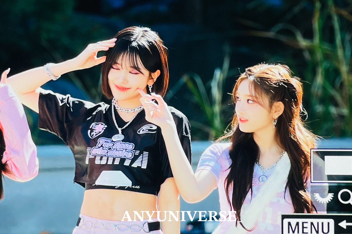 𝟐𝟑𝟏𝟎𝟐𝟏 𝐩𝐫𝐞. 𝟑 🐶🐯

#안유진 #아이브 #ANYUJIN #IVE