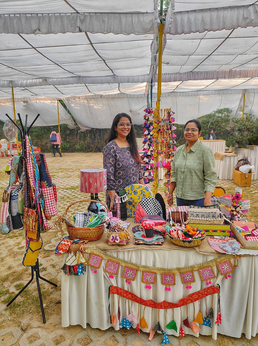 manjulika5's tweet image. We are at the #earthcollective market at sunder nursery.. 

#upcycling #reducereuse #becreative