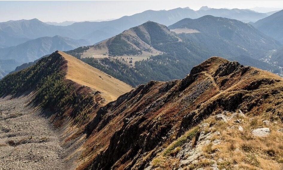 (Re)Découvrez chaque jour le #Département06 en photo ! Partagez vos plus beaux clichés du Département avec #AlpesMaritimes 

L'équipe du Département vous souhaite une belle journée ☀️

📸 marianervt (IG) / Casterino

#CotedAzurFrance #VisitCotedAzur <a href="/VisitCotedazur/">Côte d'Azur France</a>